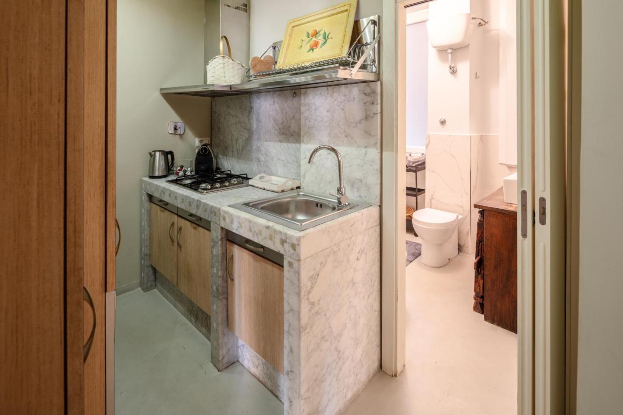 Fontanella Borghese Elegant & Beautiful Apartment Roma Esterno foto
